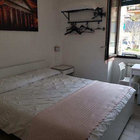 B&B Metro B Fronte Metro Rome Exterior photo